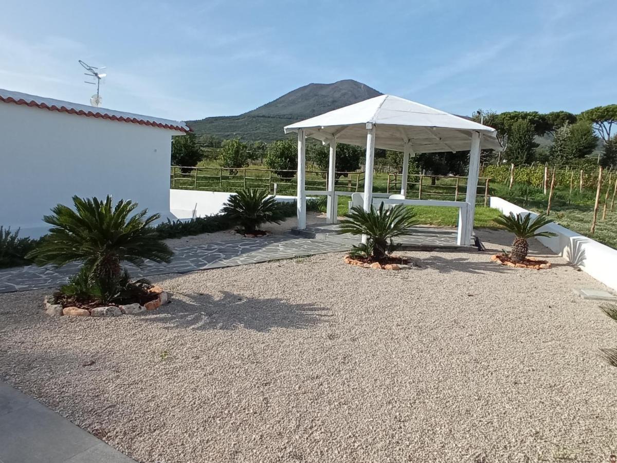Vesuvio Casa De Charme Bed & Breakfast Trecase Exterior foto